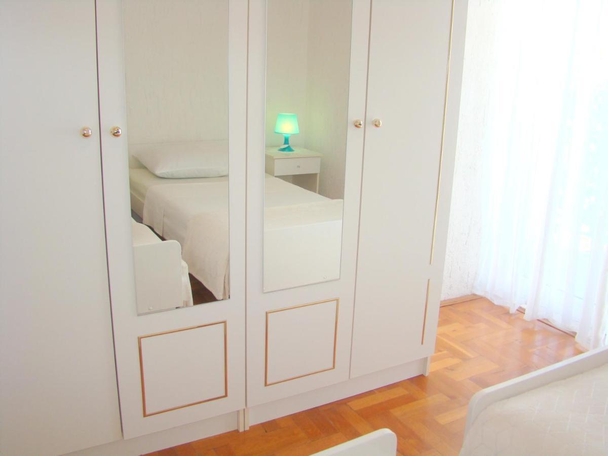 Apartments Ruza Vodice Chambre photo